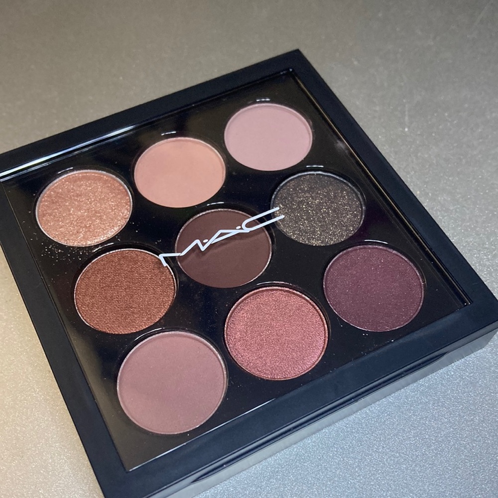 MAC eyeshadow x9